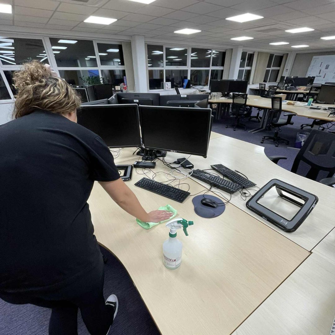 Out-of-hours office cleaning in central London after the working day